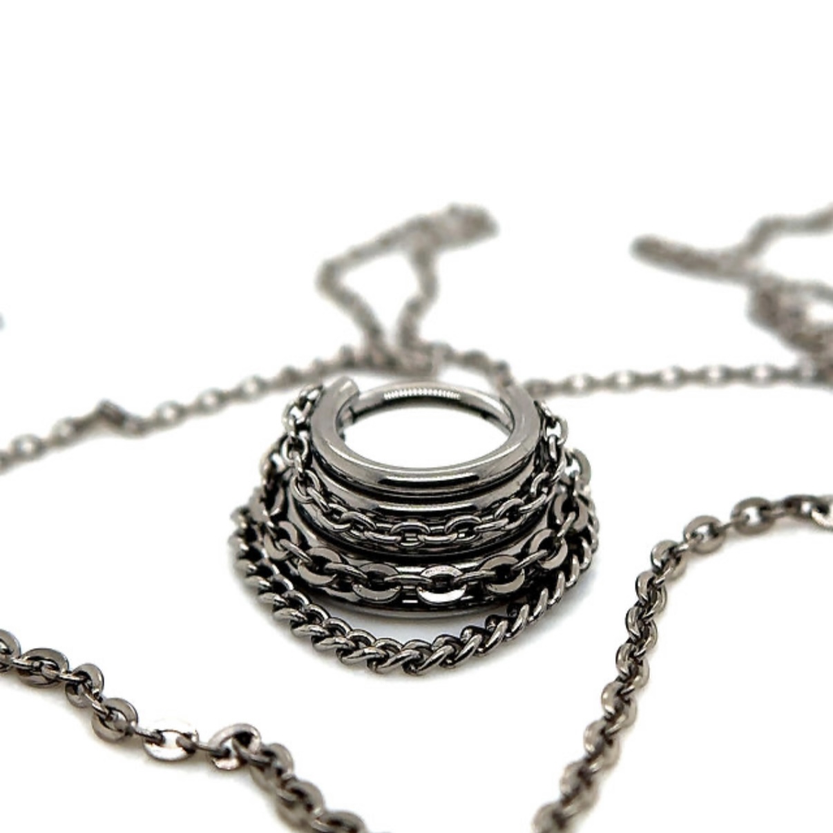 Chained Quintuple Clicker