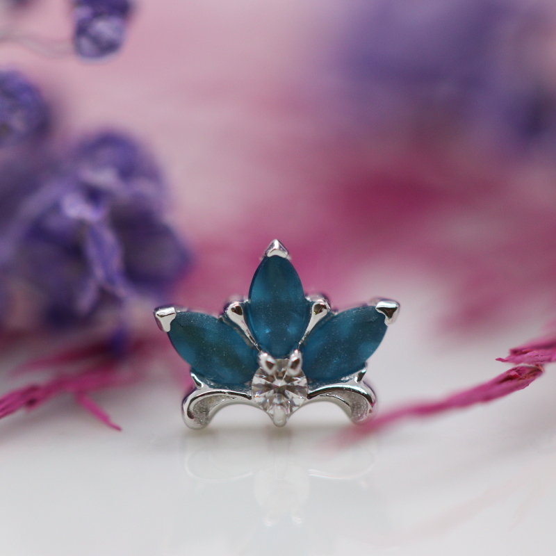 Auris Jewelry Royal Lily