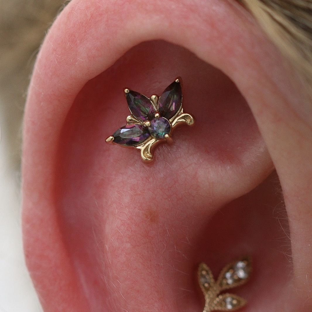Flat piercing sieraden