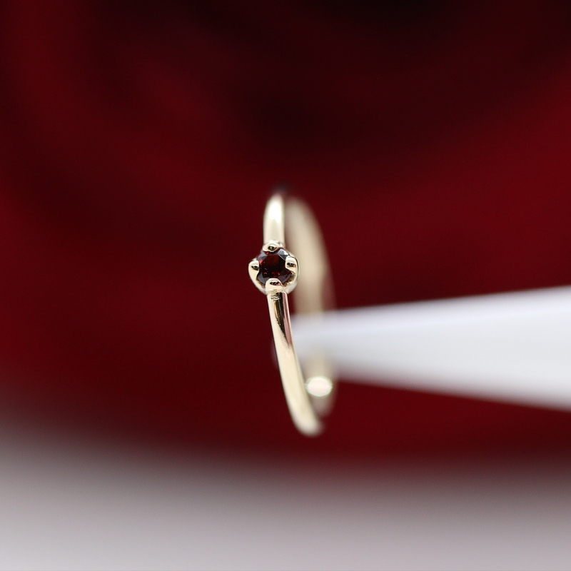 Fixed bead ring - Garnet