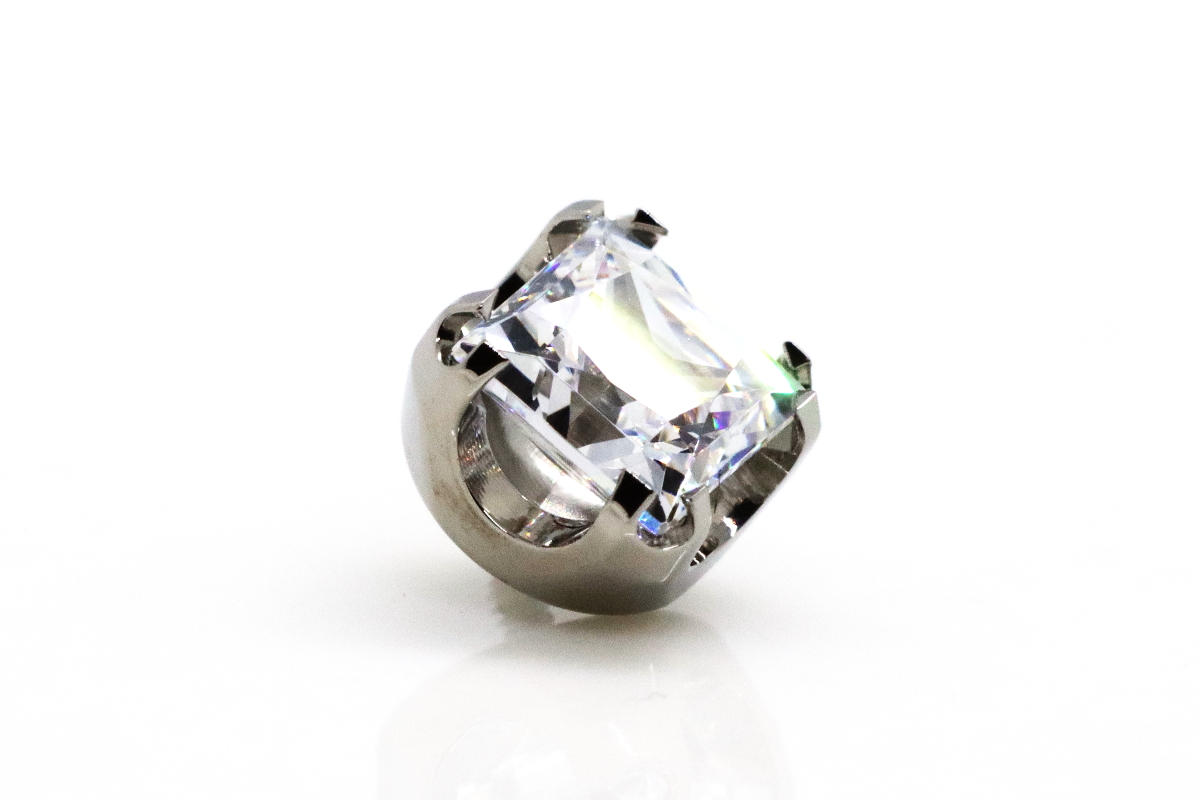 Princess-cut gem end -White CZ