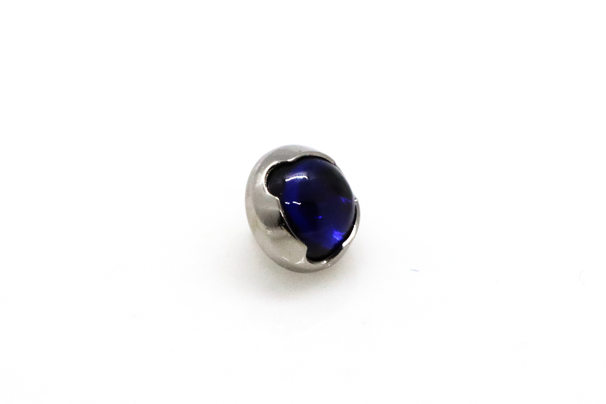 Prong-set cabochon gem end, Sapphire