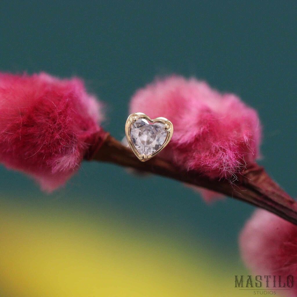 Bezel heart - White CZ