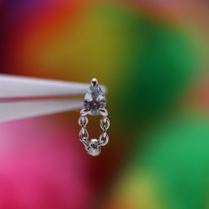 1000% - Bitty - Pale Airy Aquamarine - WG