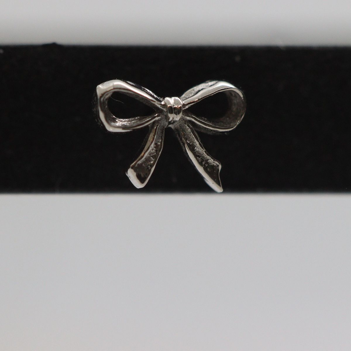 Lovelee Bow 1 - WG