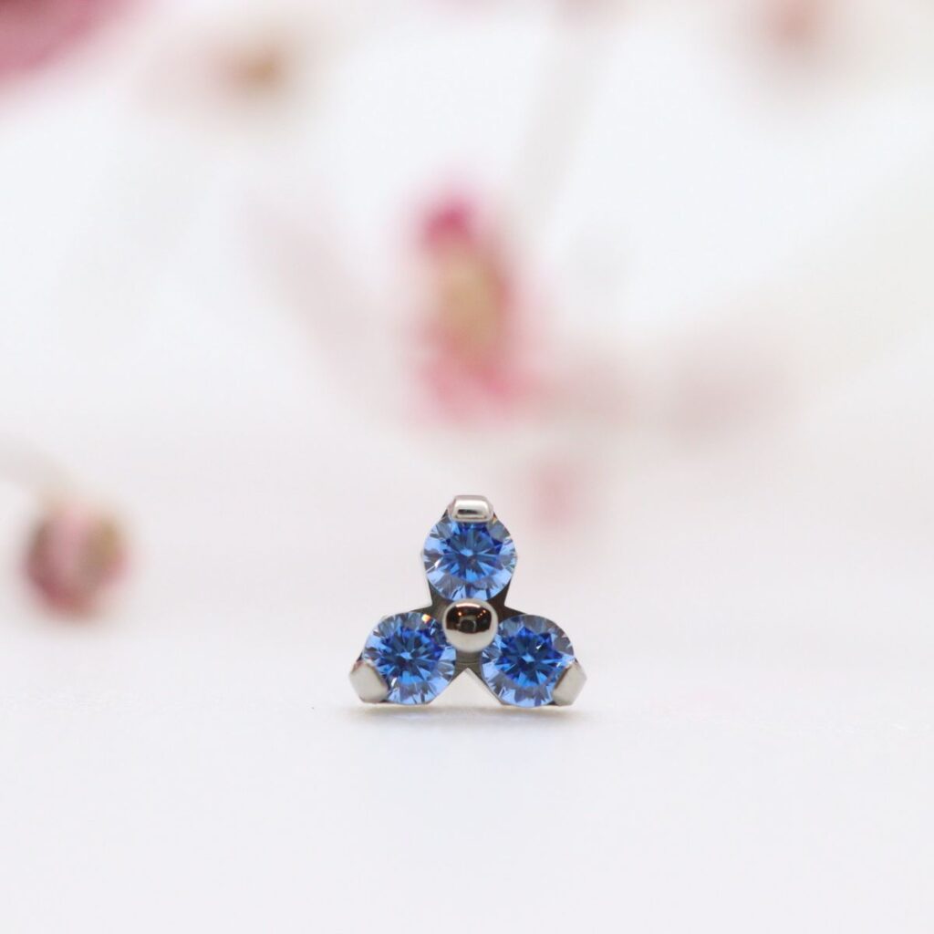 Trinity end - Arctic Blue