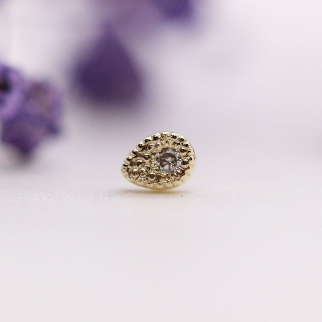 BVLA - Pavé teardrop - White Diamond - YG