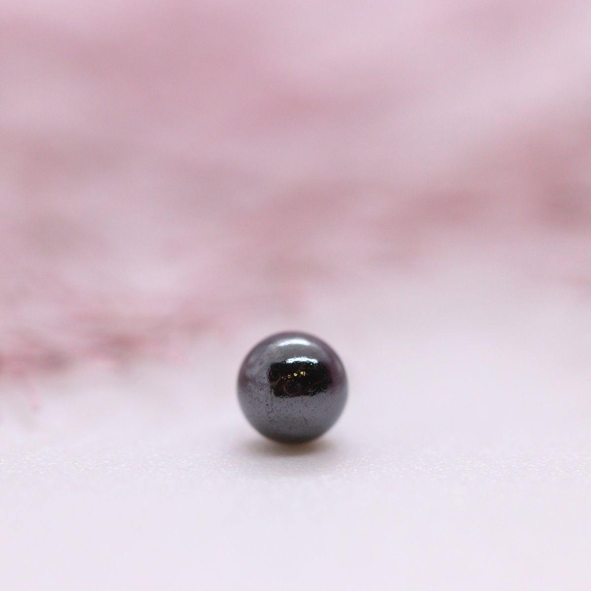Threadless ball - Black niobium