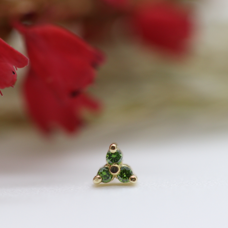Tri Prong Cluster - Emerald Green Diamond