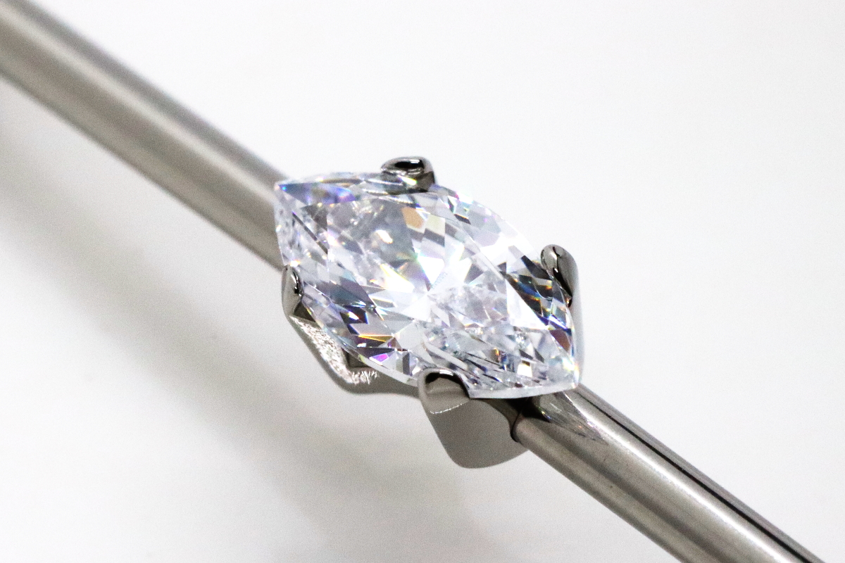 Double side-threaded marquise end - White CZ