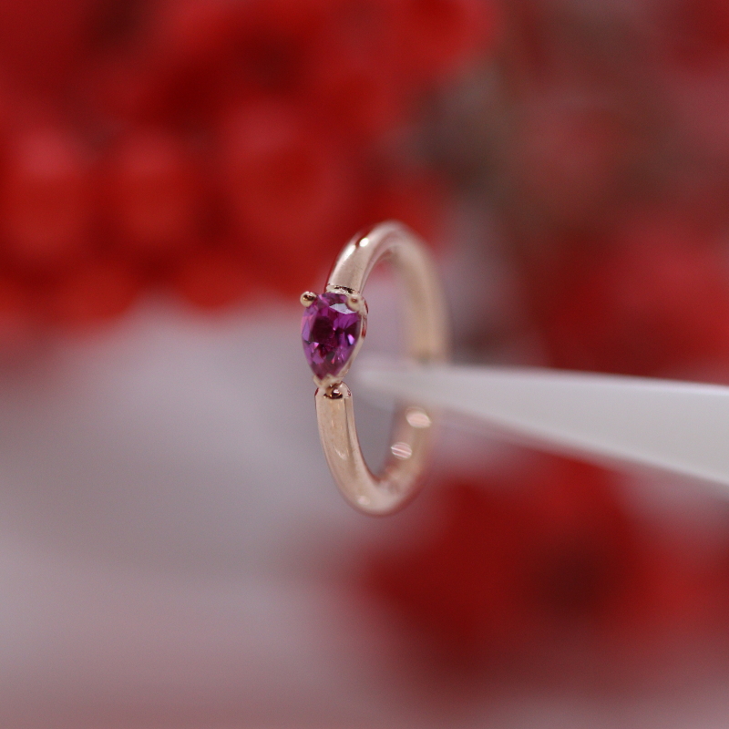 Pear V prong seamring - Hot Pink Sapphire - RG