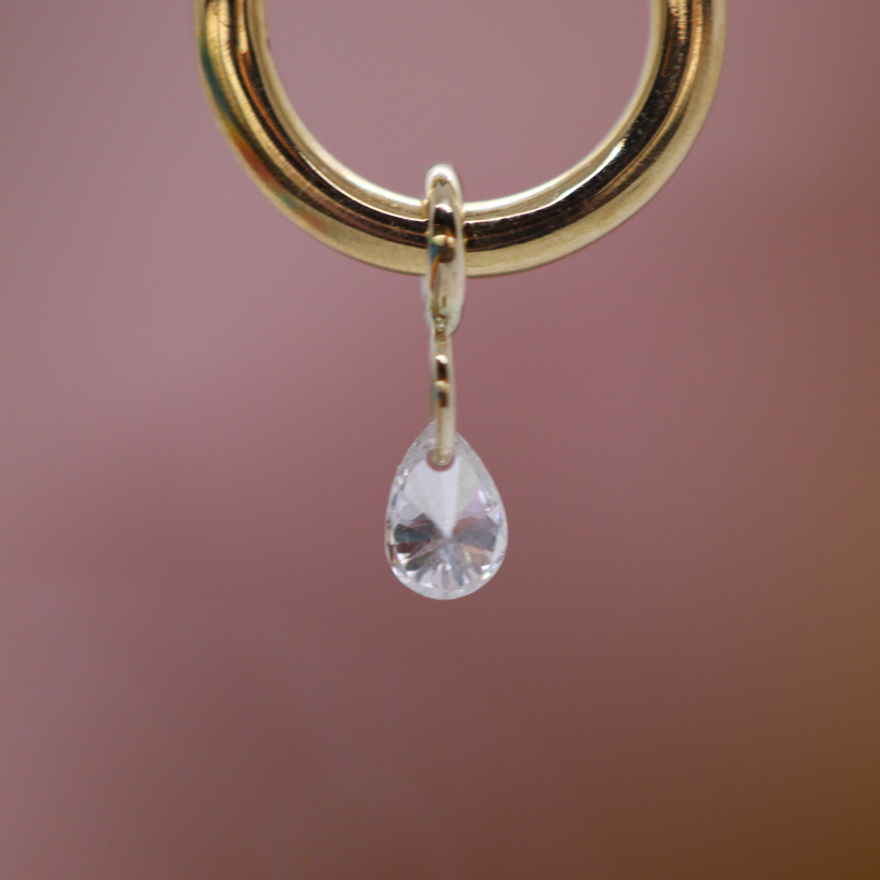 Ramza - Drilled Diamond - YG (nipple orientation)